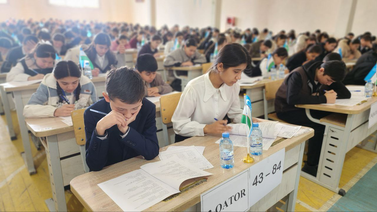 🌍 “XORIJIY TILLARNI O‘QITISH BO‘YICHA ENG YAXSHI MAKTAB” TANLOVI